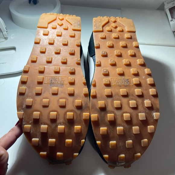 Nike Internationalist Sz 8 Black and White - Picture 5 of 6